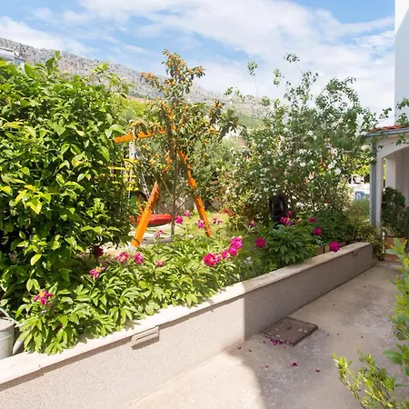 1 Bedroom In Suhi Potok, Jesenice (Split-Dalmatia)